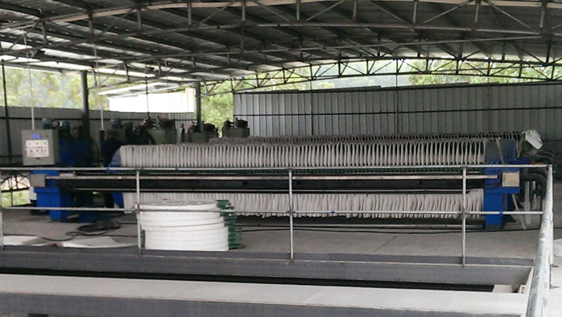 汙泥青青草免费观看视频濾布滲透力下降如何處理