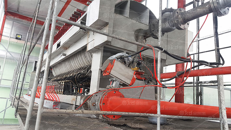 隔膜青青草免费观看视频